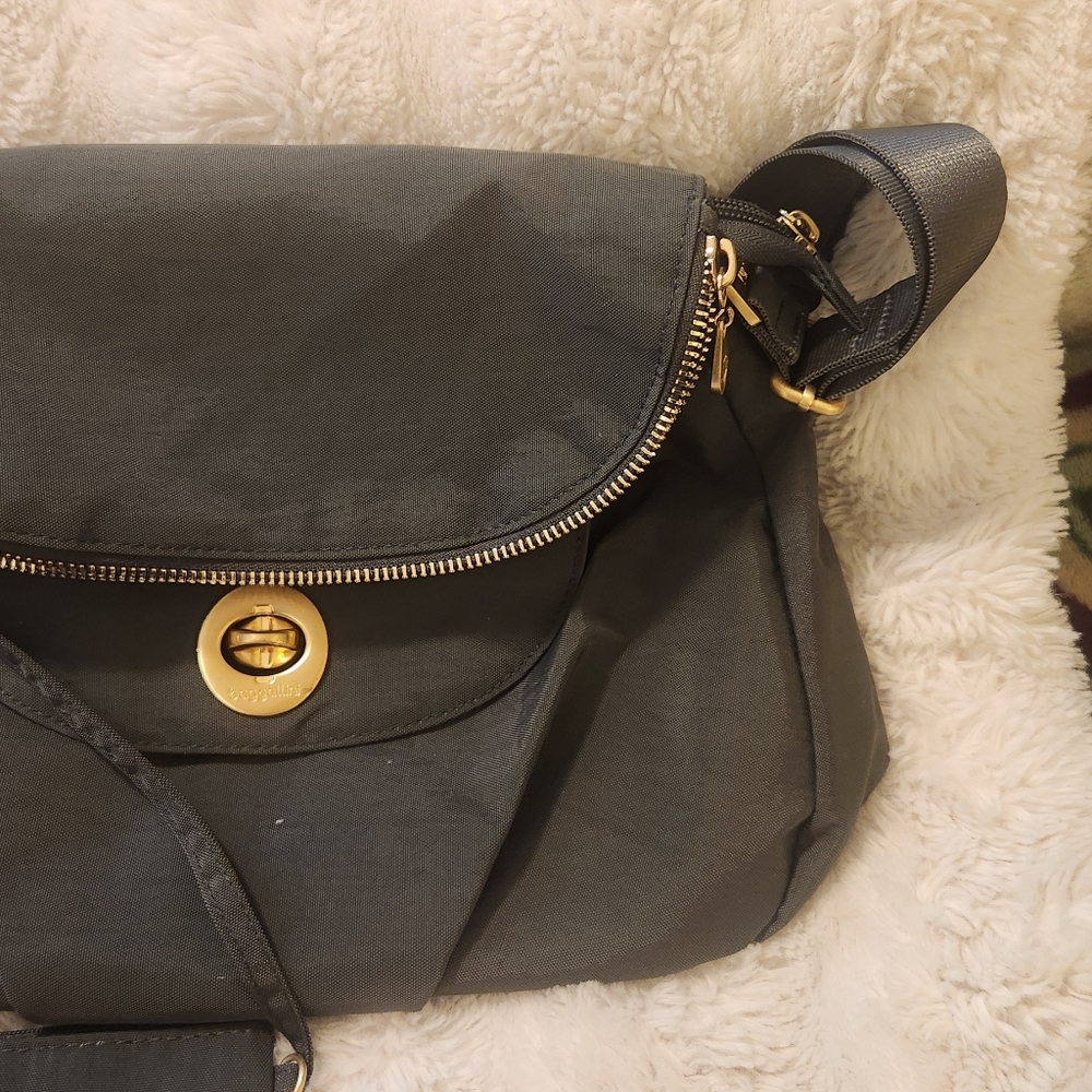 Bagallini - Kuala Flap Zip Hobo Bag - Gray - EUC!
